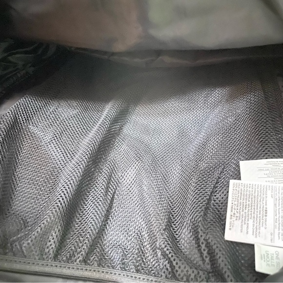 Gap Body Quilted Backpack - Picture 9 of 16